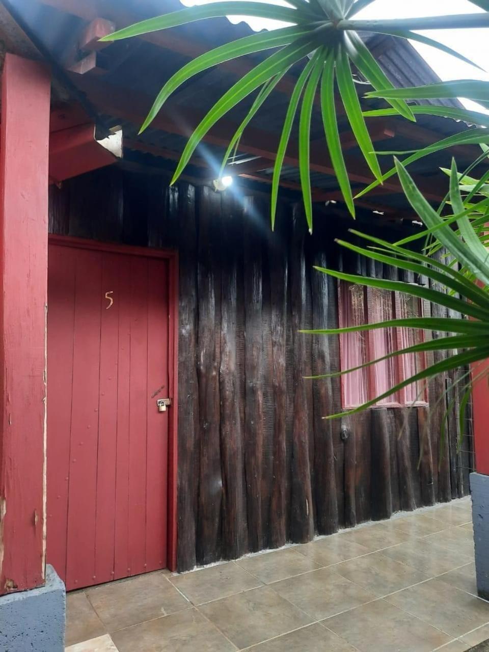 Cabinas El Botecito Muelle Exterior foto
